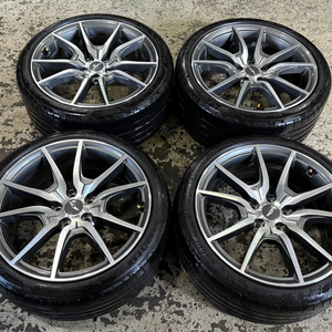 제네시스 G70 순정 19인치 휠타이어 판매