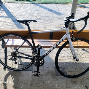 Cello 로드자전거 팝니다