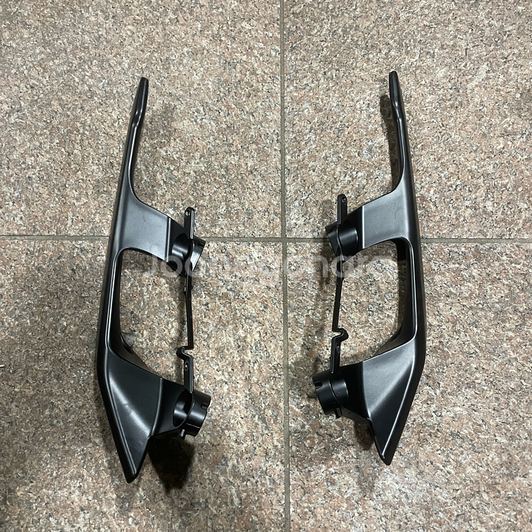 야마하 엑스맥스 25년식 순정 부품들 각개 판매합니다!(새거)--6