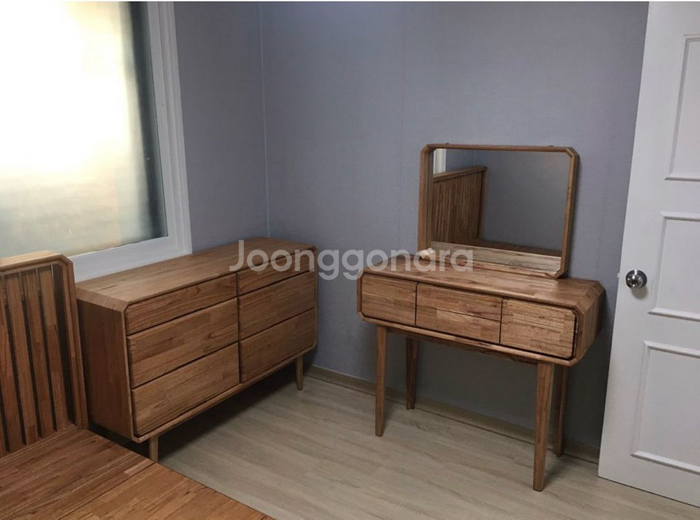 원목 침실 가구 세트(TV장, 협탁, 화장대+거울, 서랍장)--0