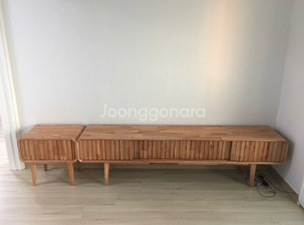 원목 침실 가구 세트(TV장, 협탁, 화장대+거울, 서랍장)--1