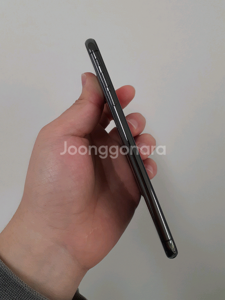 아이폰 XS MAX 256기가 스페이스 그레이 팝니다.--5