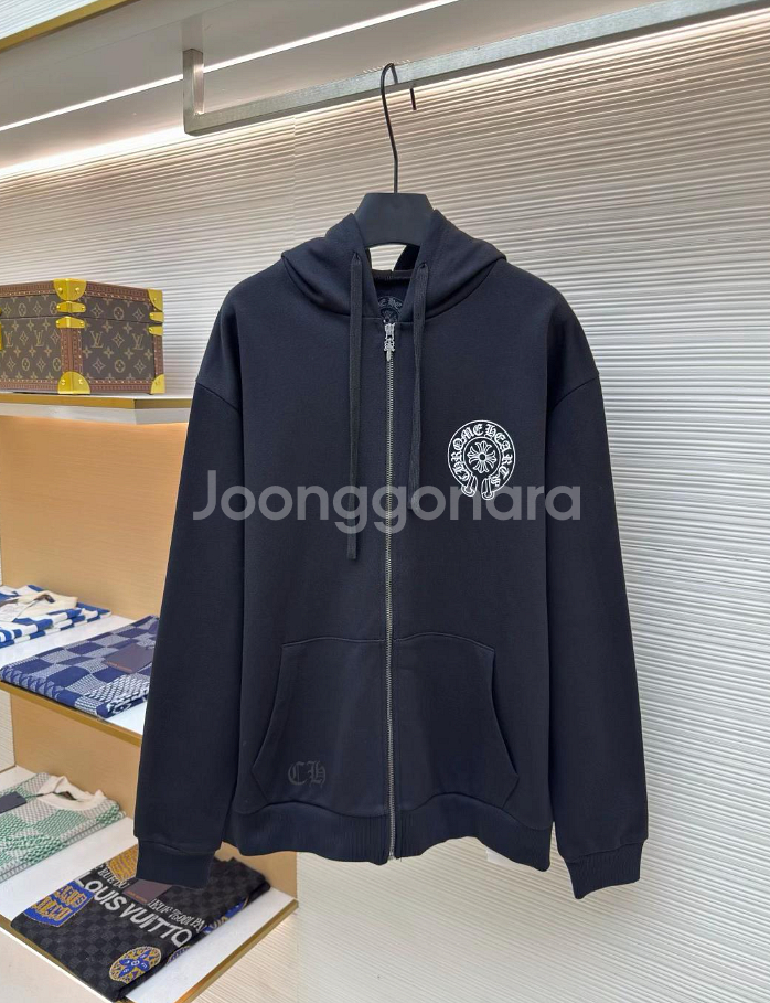 <크롬ㅣ하츠> 새상품 / 후드집업 / 약 110~115 사이즈--0