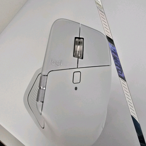 로지텍 MX Master4 무선 마우스