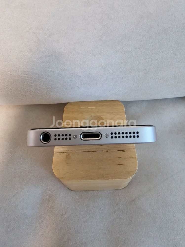 아이폰 SE1 스페이스 그레이 16G 판매!(배터리100%)--5