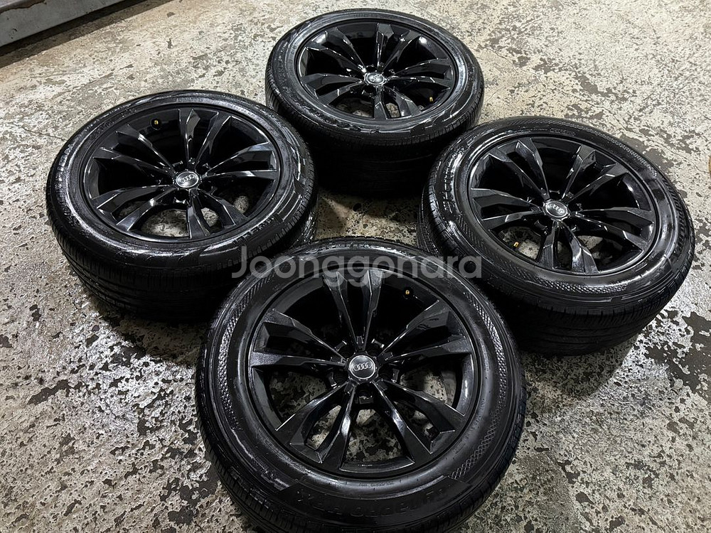 아우디Q7 정품 19인치 휠타이어 판매--1