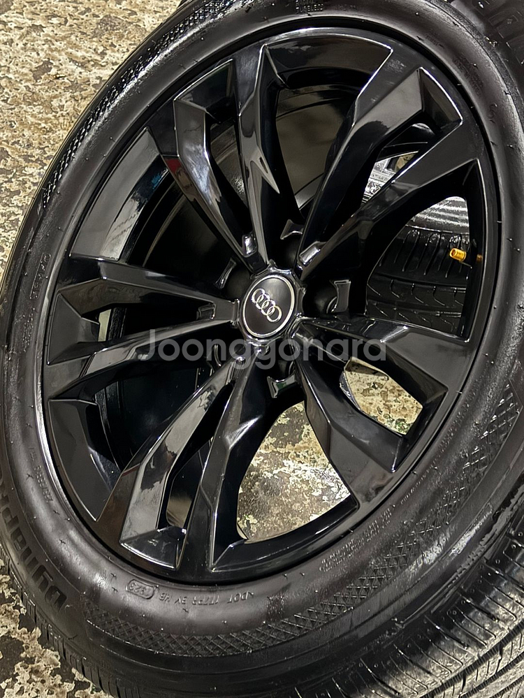 아우디Q7 정품 19인치 휠타이어 판매--3