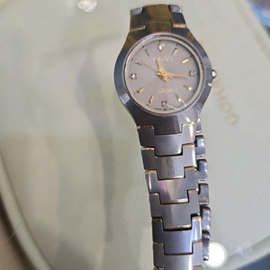 여성용 메탈 시계