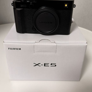 후지필름 x-e5 블랙 바디 핀매합니다