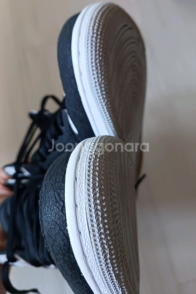 나이키 조던1 OG 블리치드코랄 255--2