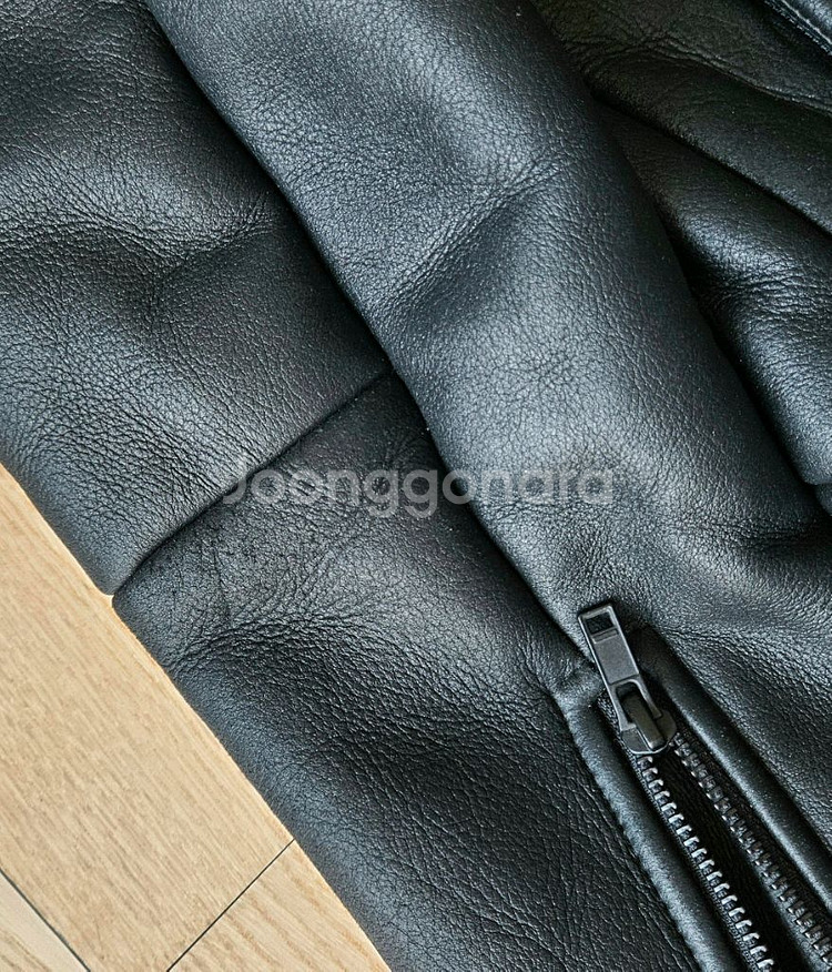 띠어리 theory 무스탕 양가죽 집업자켓 라이더자켓 M--3