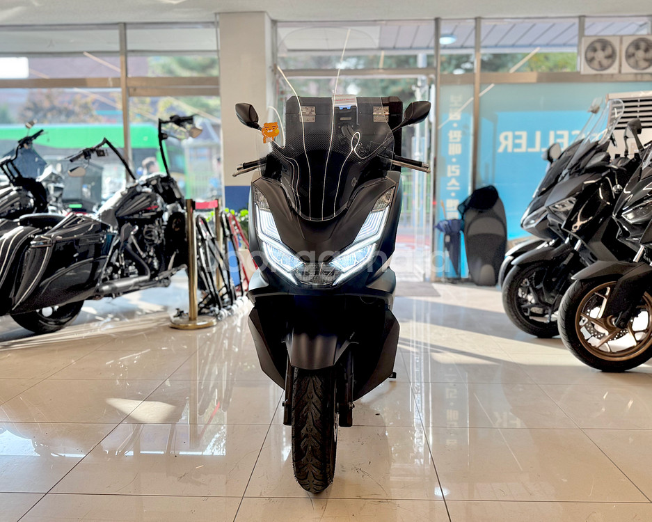 24년식 PCX 125 40,XXXkm 판매합니다--0