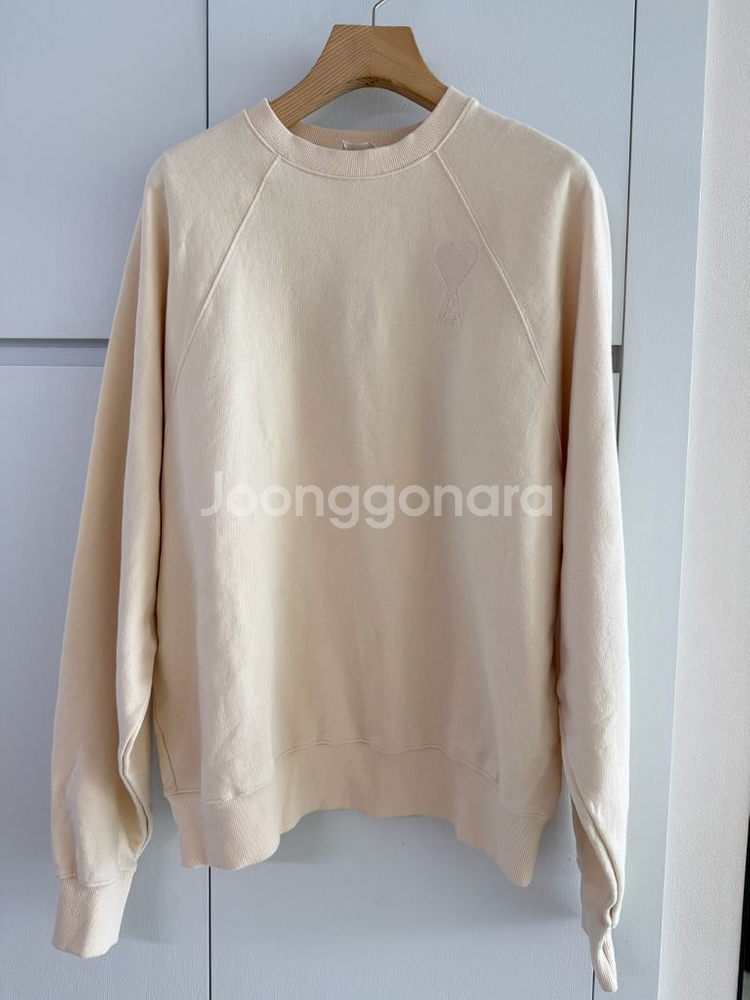 정품 아미 하트 로고 맨투맨--0