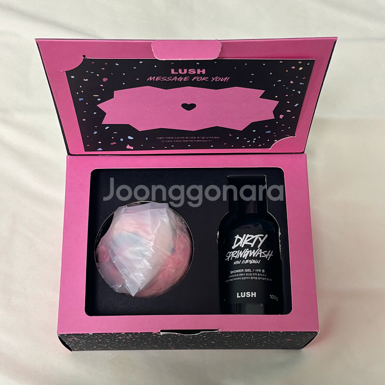 러쉬 lush 입욕제 바디워시 기프트 세트(사쿠라 + 더티) 새상품--3