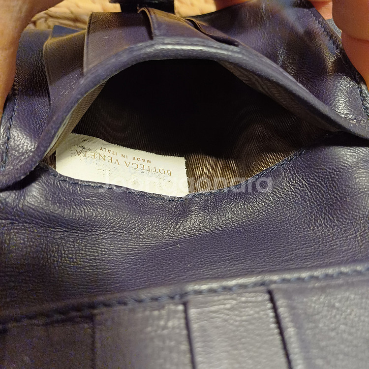 보테가베네타 안트레치아토 이중 지퍼반지갑--7