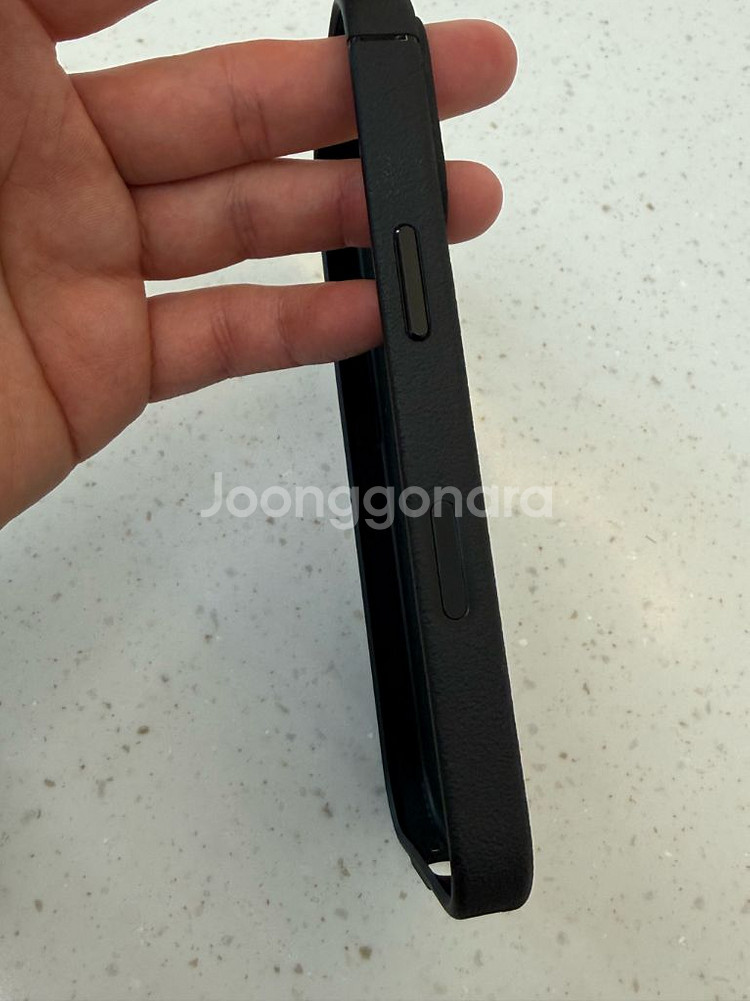 아이폰16프로 카우다베 카메라버튼 케이스--1