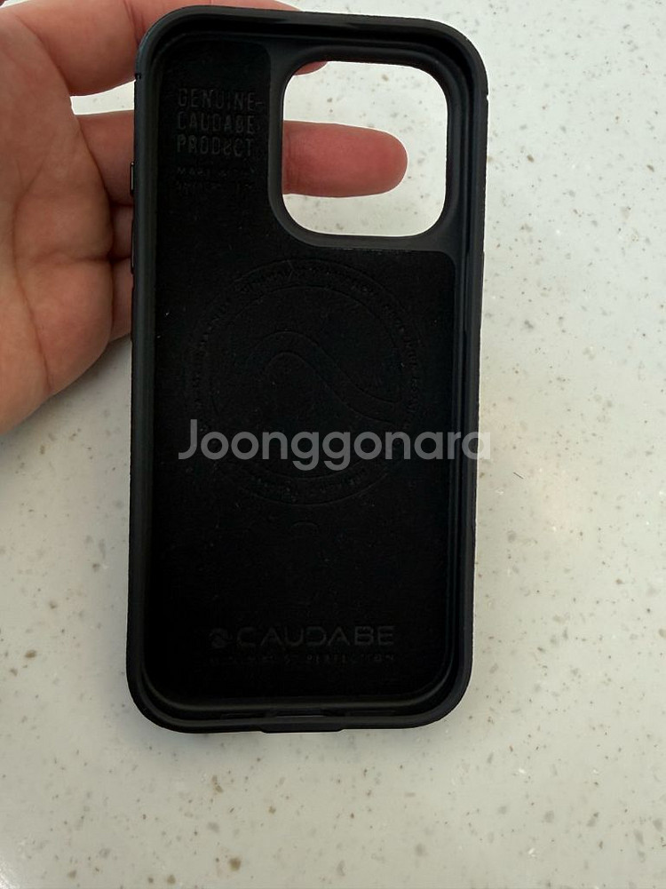 아이폰16프로 카우다베 카메라버튼 케이스--2