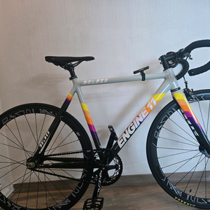 (쿨거환영)엔진11 크리딧 픽시 자전거