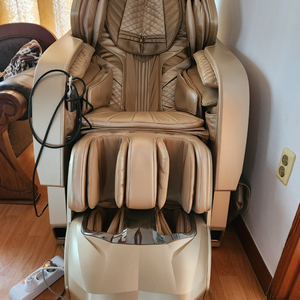 바디프랜드 파라오2 골드 안마의자