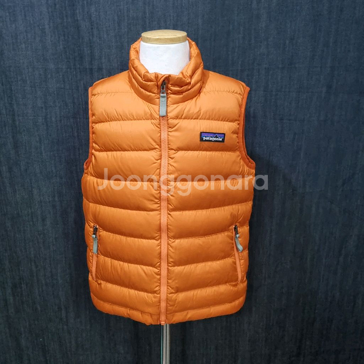 파타고니아 아동 다운 경량 패딩조끼 XS, 5-6세, 110-120 (상태굿)103007--0