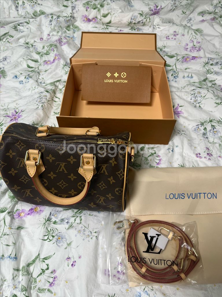 루이비통 스탈 모노그램 반둘리에25--5