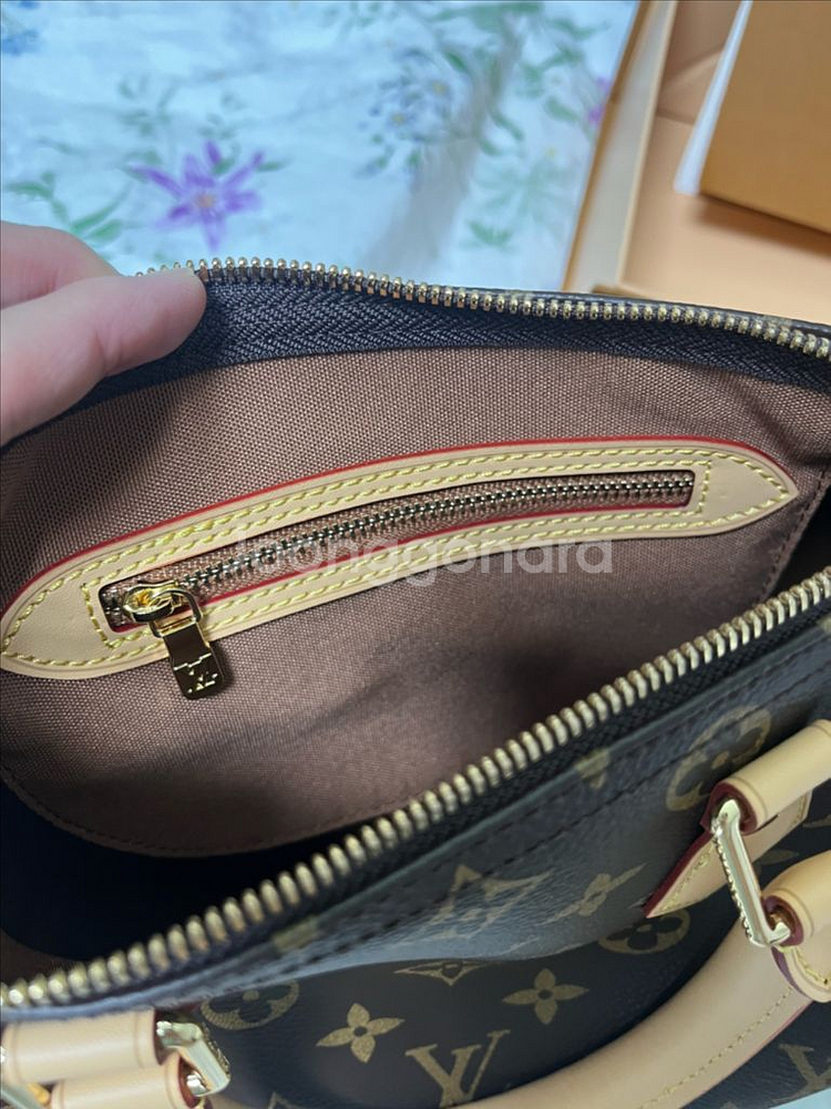 루이비통 스탈 모노그램 반둘리에25--4