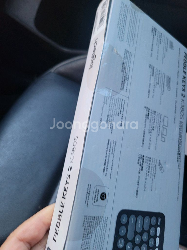 로지텍의 Pebble Keys 2 K380S 키보드와P--3