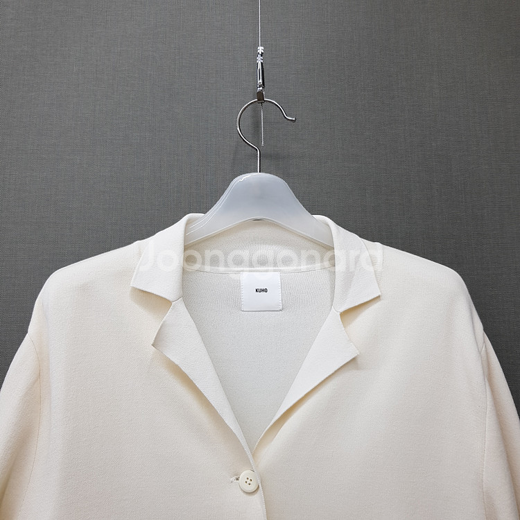 구호 kuho 2024 배색 포인트 니트 가디건 자켓 M사이즈--1