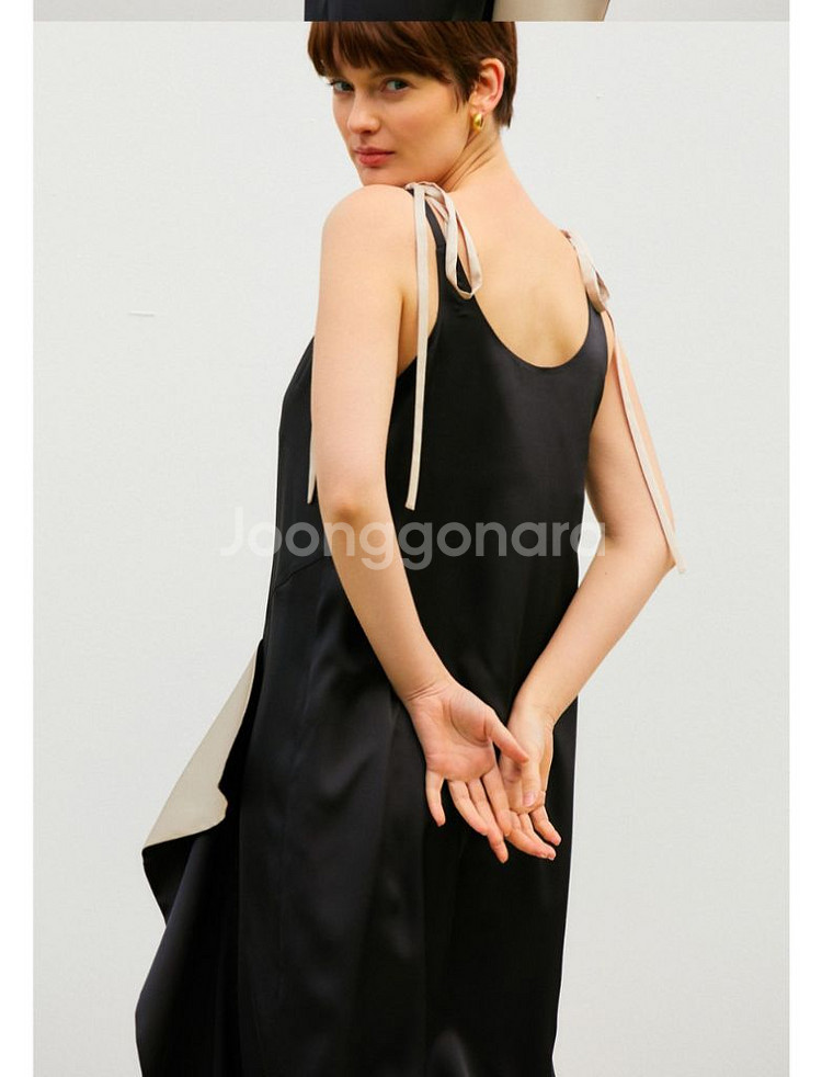 새틴 베이지 블랙 나시 원피스--5