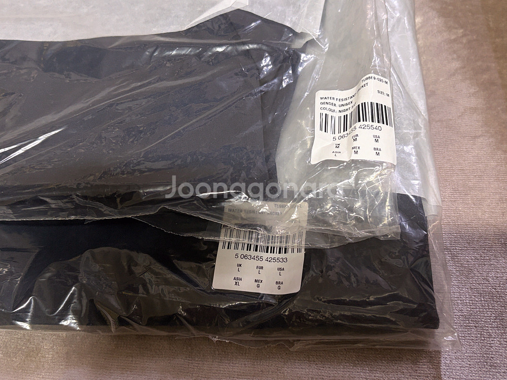 레드불 F1 2025 레인자켓 새제품 M, L--1