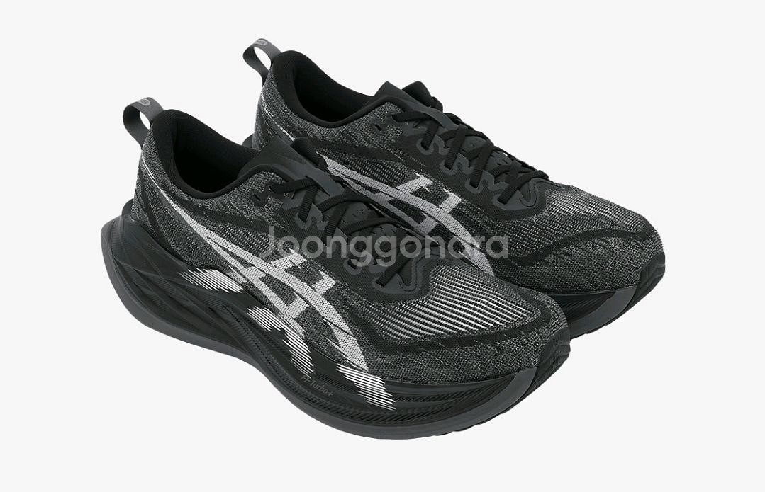 아식스 슈퍼블라스트 2 블랙 화이트 팝니다--2