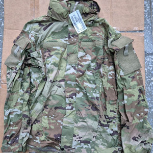 미군 정품 멀티캠 3세대 레벨5 소프트쉘 미디움레귤러