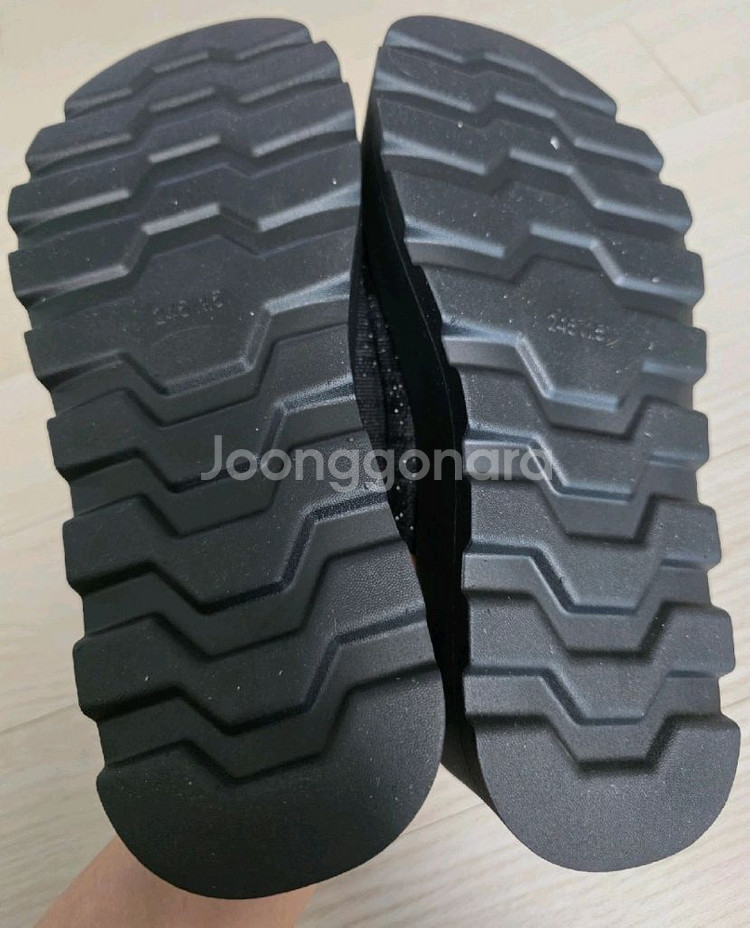 여성용 블랙 샌들--2