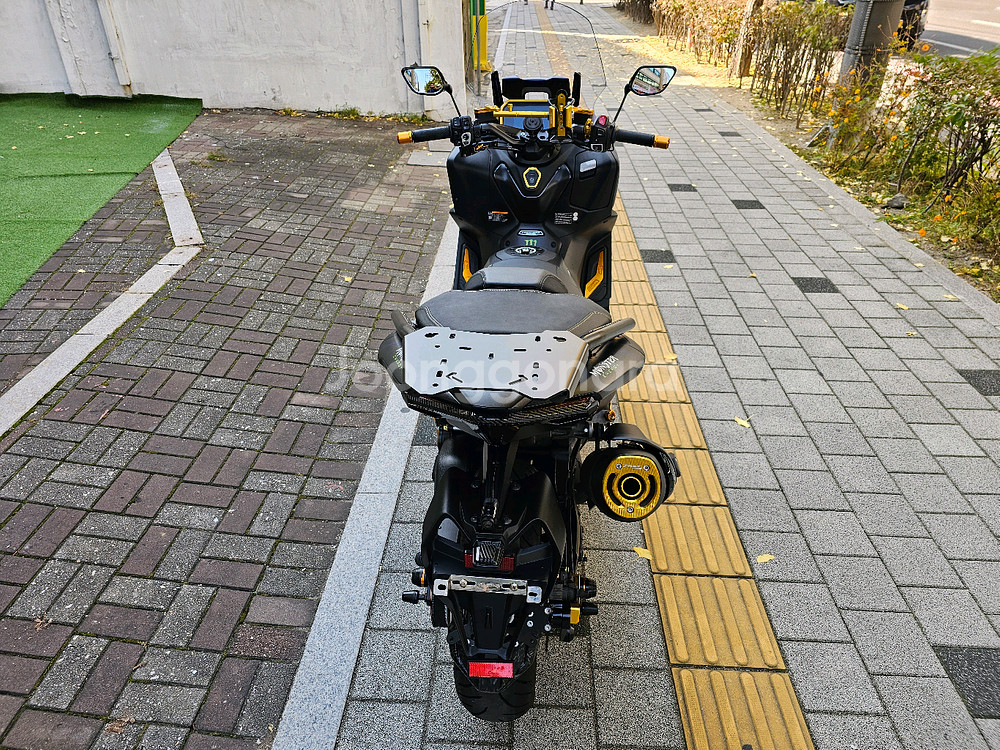 2022 야마하 티맥스 팝니다--4