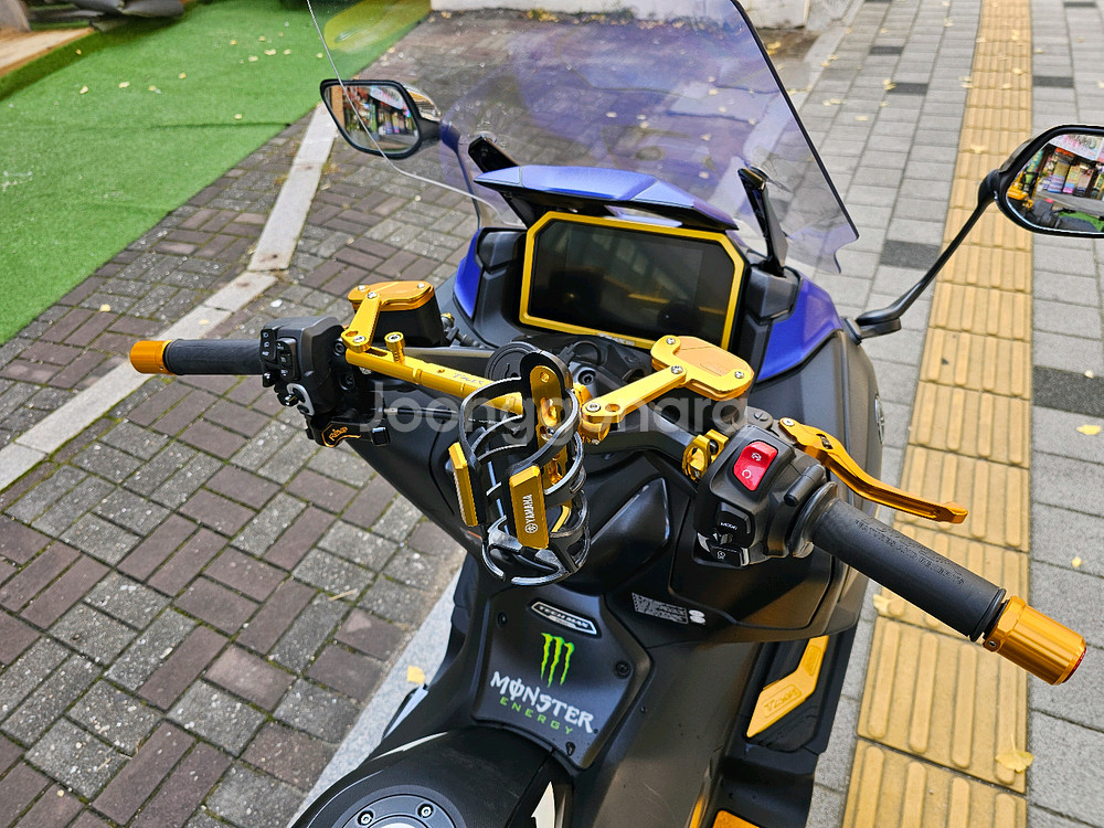 2022 야마하 티맥스 팝니다--5