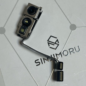 아이폰 16프로 전면 카메라