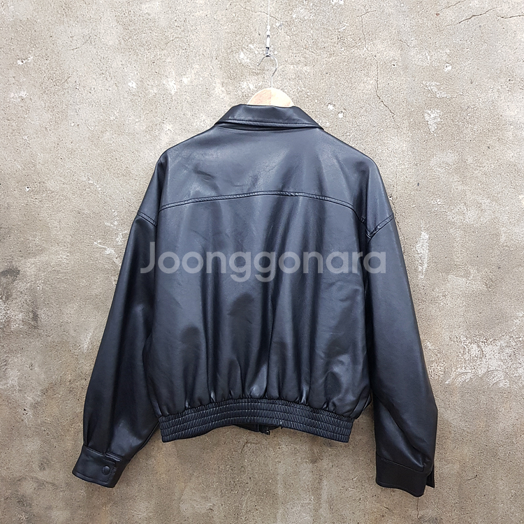여성 가죽 봄버 자켓--1
