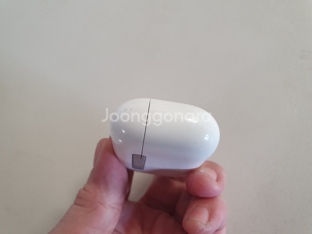 에어팟 프로 2세대 충전케이스--1