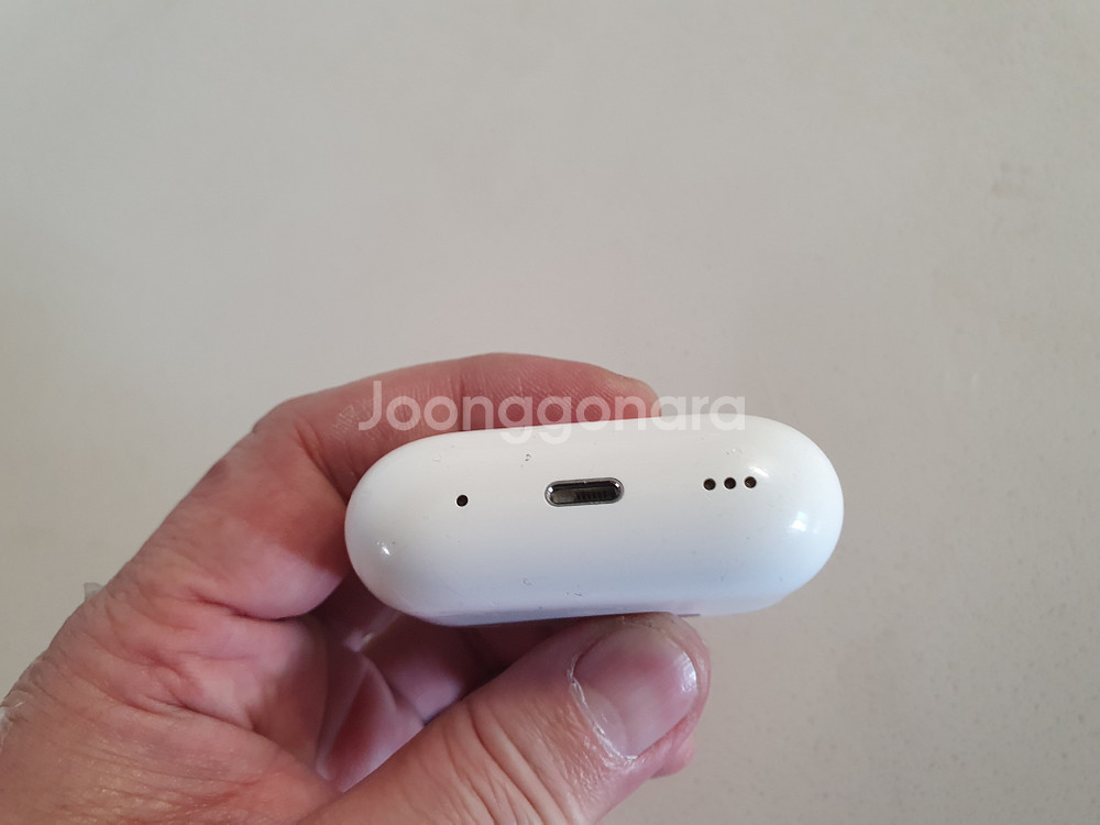 에어팟 프로 2세대 충전케이스--4