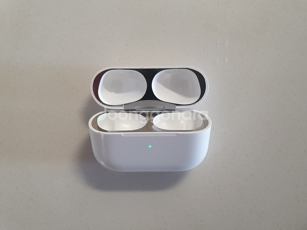 에어팟 프로 2세대 충전케이스--3