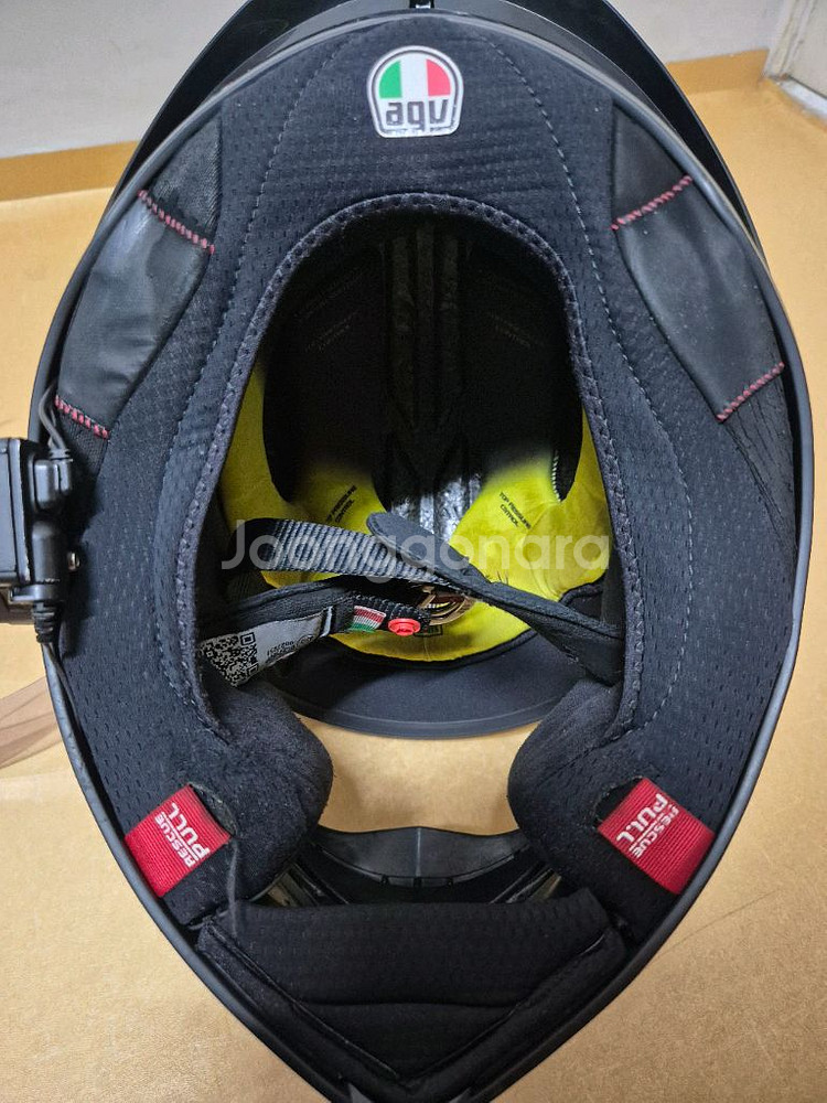 AGV GPR 프로젝트46 3.0 헬멧 팝니다--5