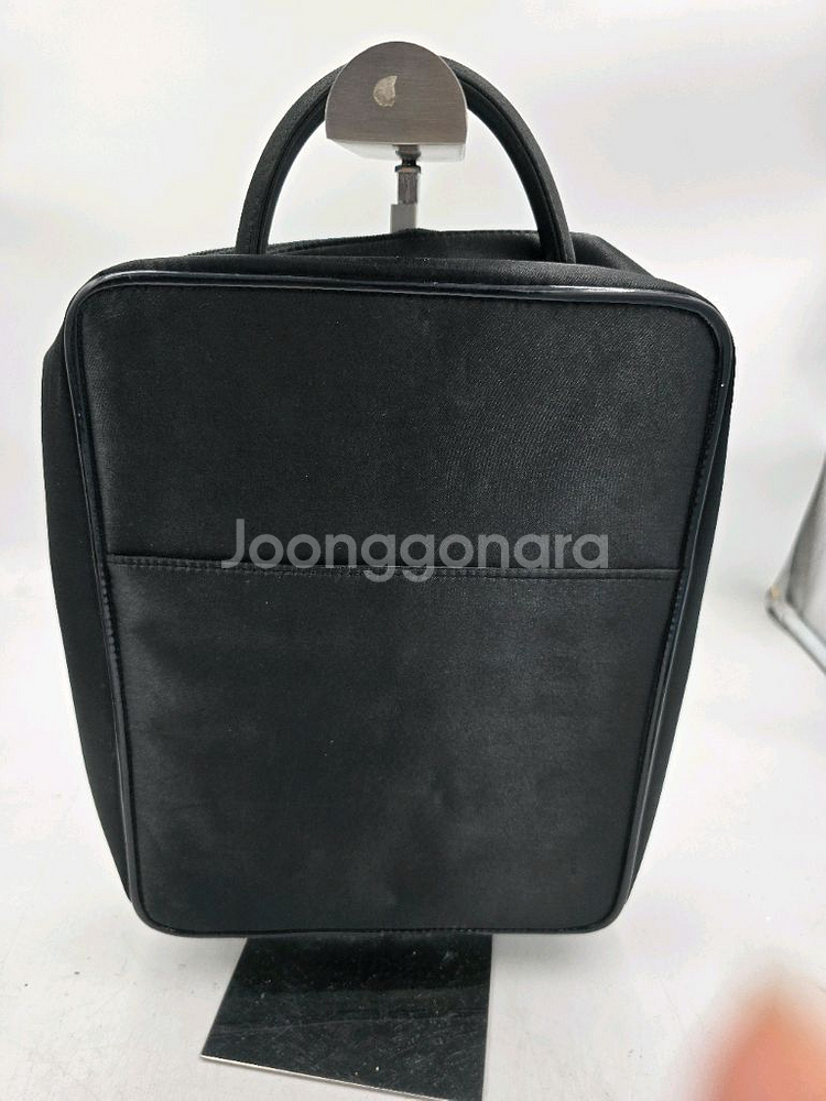 디올 뷰티 파우치겸 손가방--1