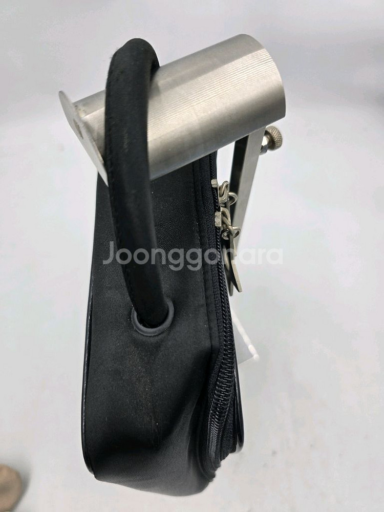 디올 뷰티 파우치겸 손가방--3