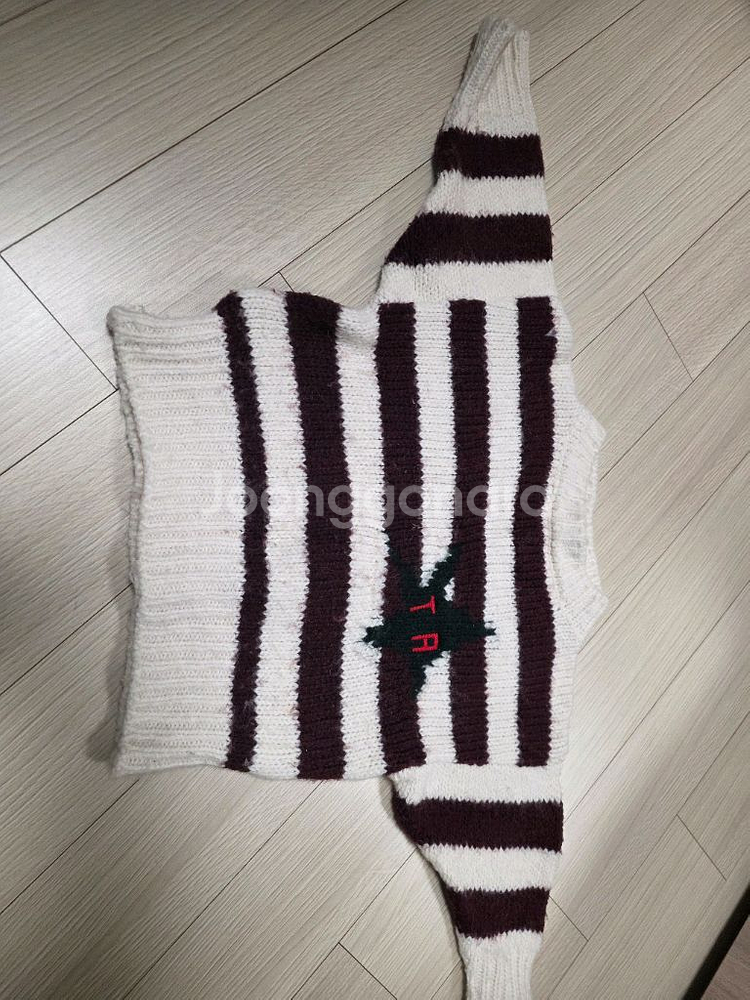 더애니멀오베리에 스트라이프 니트--1