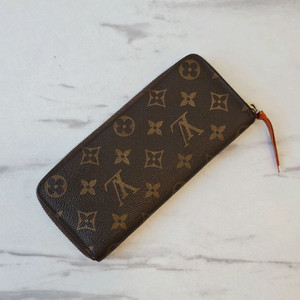 루이비통 모노그램 지퍼돌이 장지갑