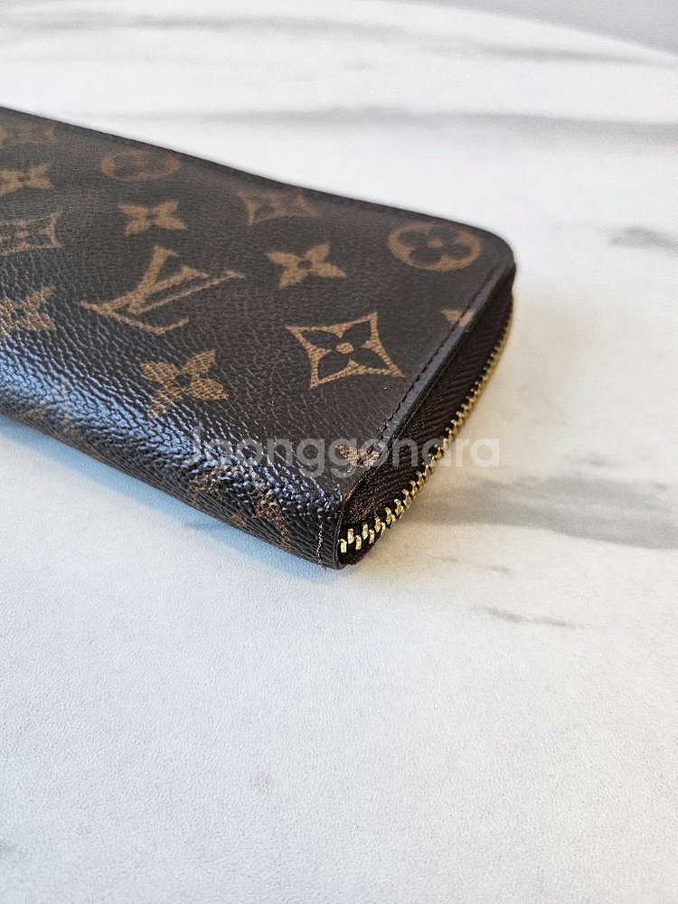 루이비통 모노그램 지퍼돌이 장지갑--2