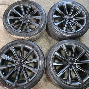 [중고휠] 19인치 아우디A7 순정휠타이어 한대분 판매