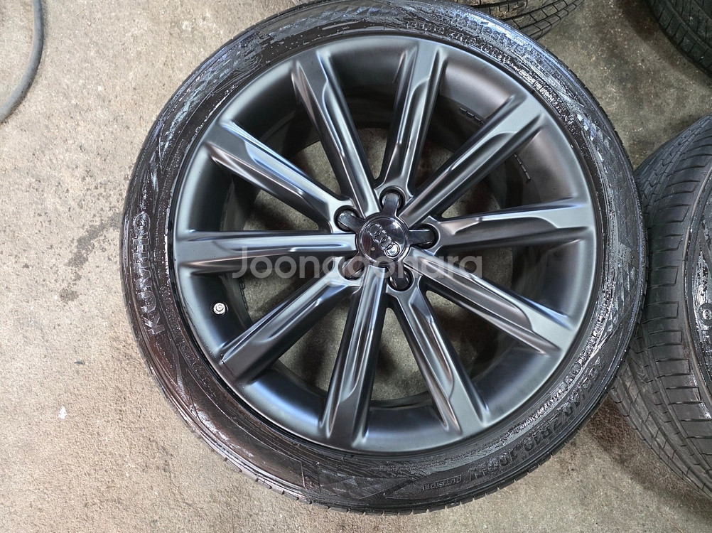[중고휠] 19인치 아우디A7 순정휠타이어 한대분 판매--4