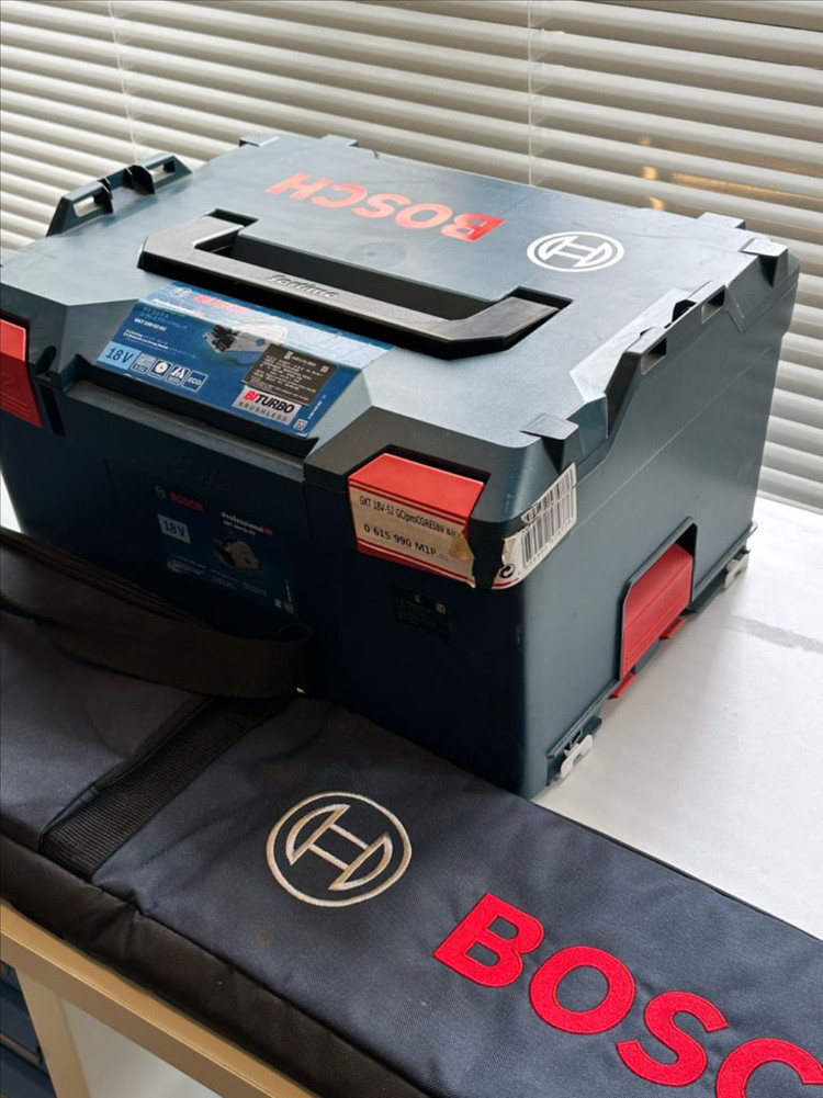 보쉬 레일쏘 GKT 18V-52GC 풀셋 이미지