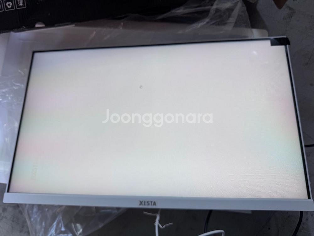 XESTA 24인치 FHD 모니터--1